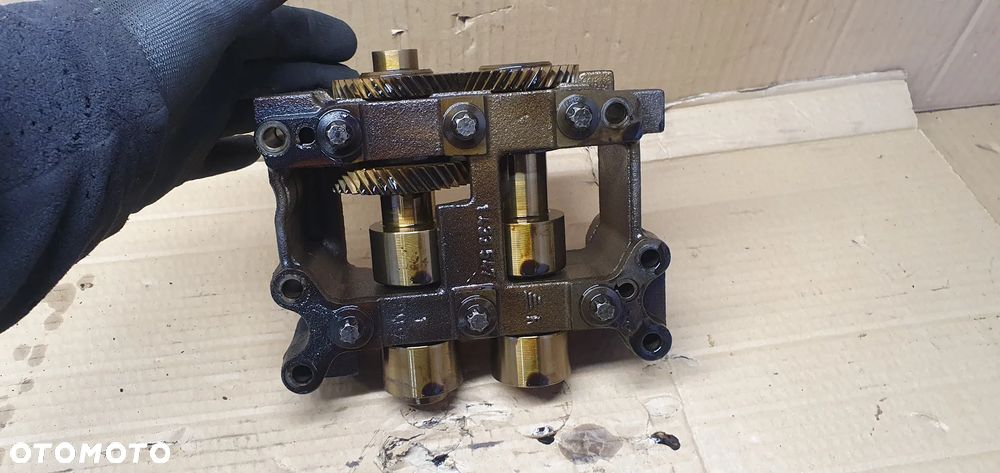 Wałki balansujące BMW 3 E46 1.9 M43 1433547 1433546 - 4