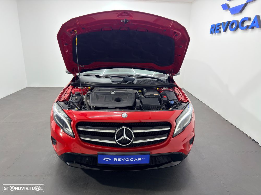 Mercedes-Benz GLA 180 d AMG Line - 34