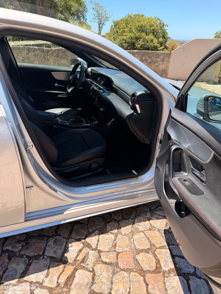 Mercedes-Benz A 160 AMG Line - 11