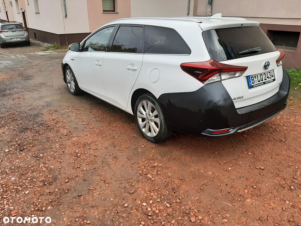 Toyota Auris 1.8 HSD Luna - 7