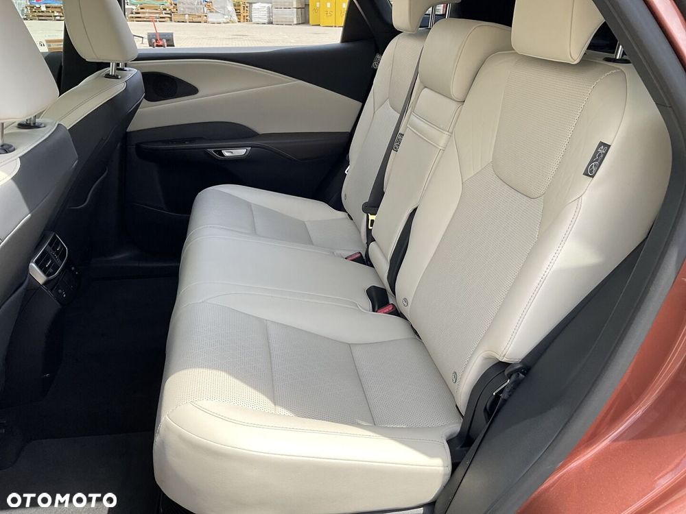 Lexus RX - 15