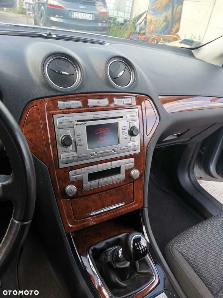 Ford Mondeo - 8