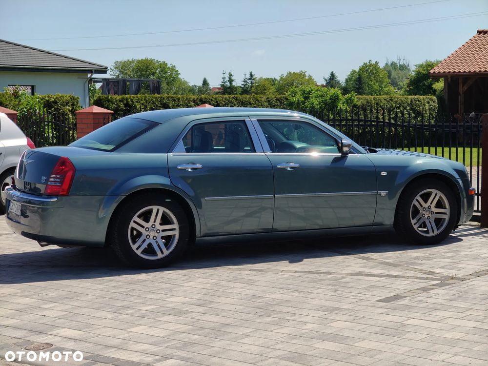 Chrysler 300C - 13