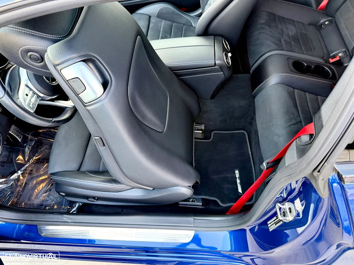 Mercedes-Benz C 220 d Coupe 9G-TRONIC AMG Line - 25