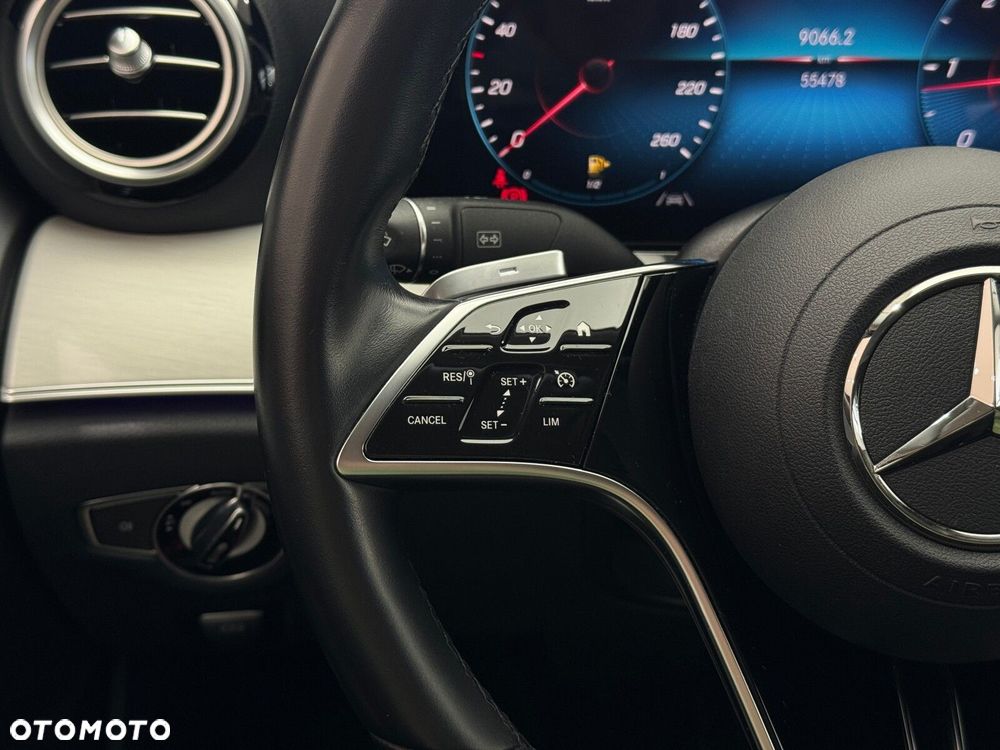 Mercedes-Benz Klasa E 220 d 4-Matic AMG/Avantgarde - 21
