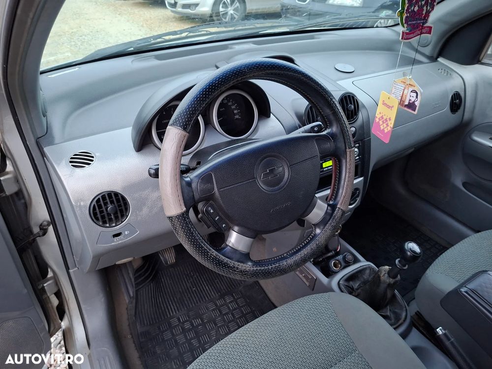 Chevrolet Kalos - 9