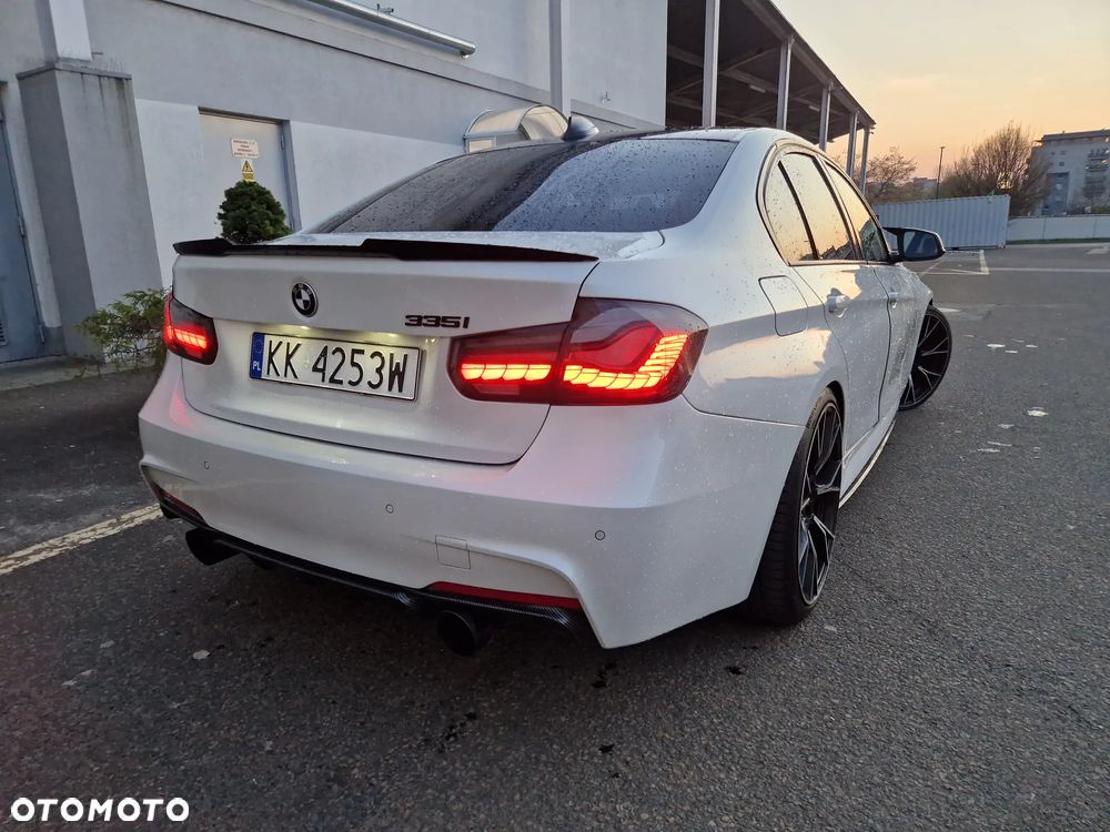 BMW Seria 3 335i Edition Exclusive - 6