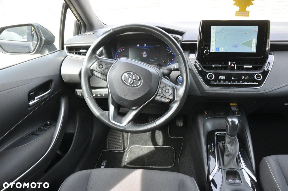 Toyota Corolla - 13