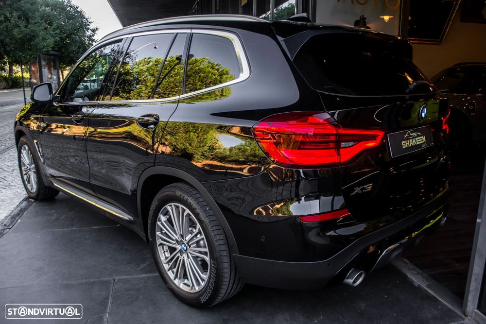 BMW X3 30 e xDrive Line Luxury - 3