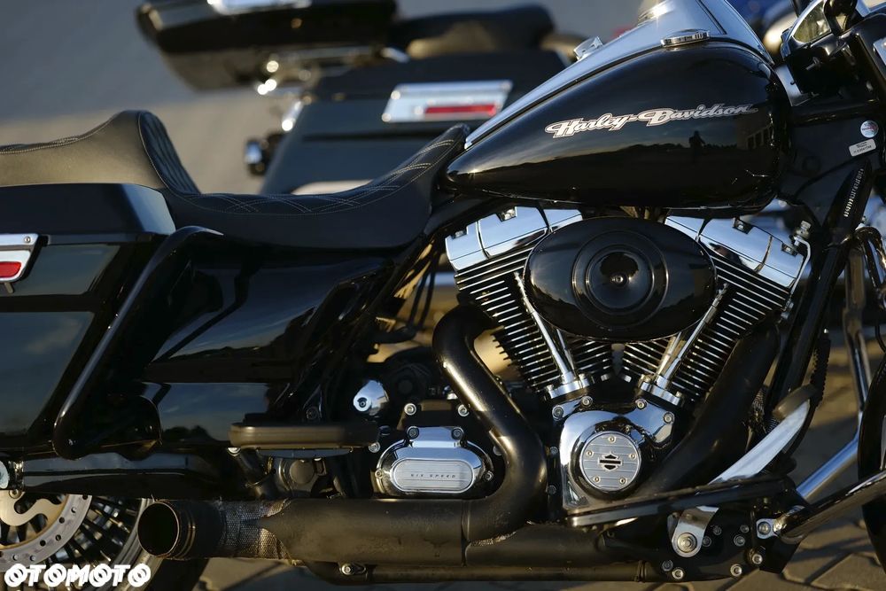 Harley-Davidson Touring Road King - 19