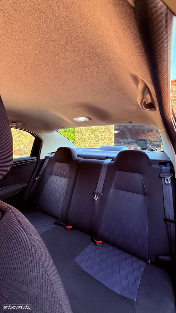 Citroën C-Elysée 1.6 HDi Exclusive - 13