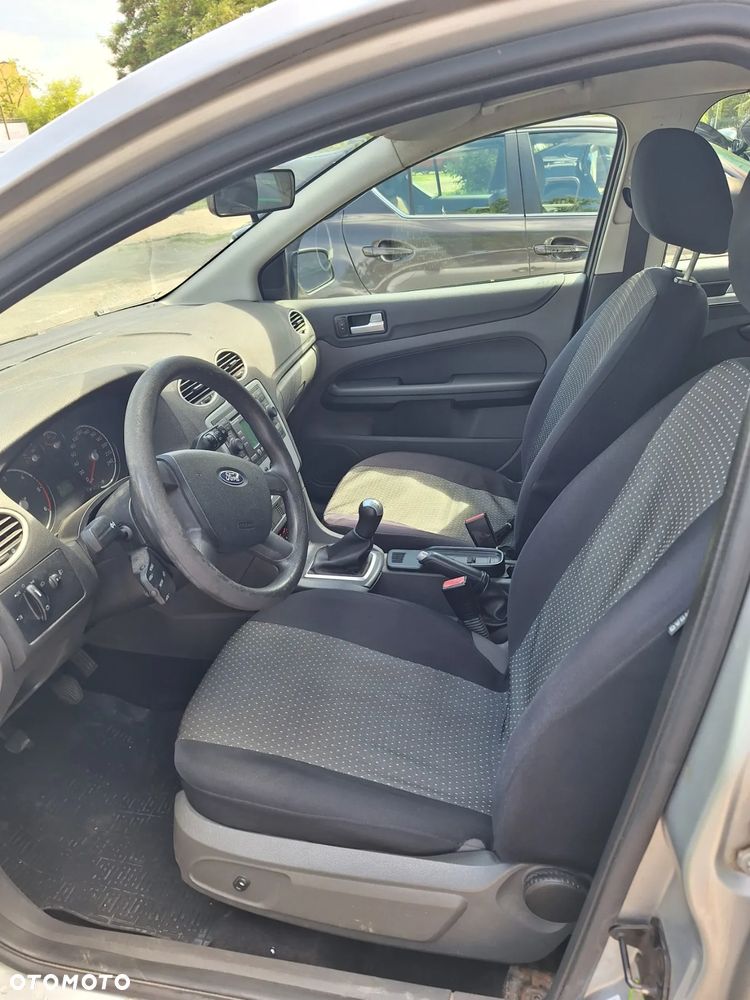 Ford Focus 1.6 TDCi Ambiente - 2