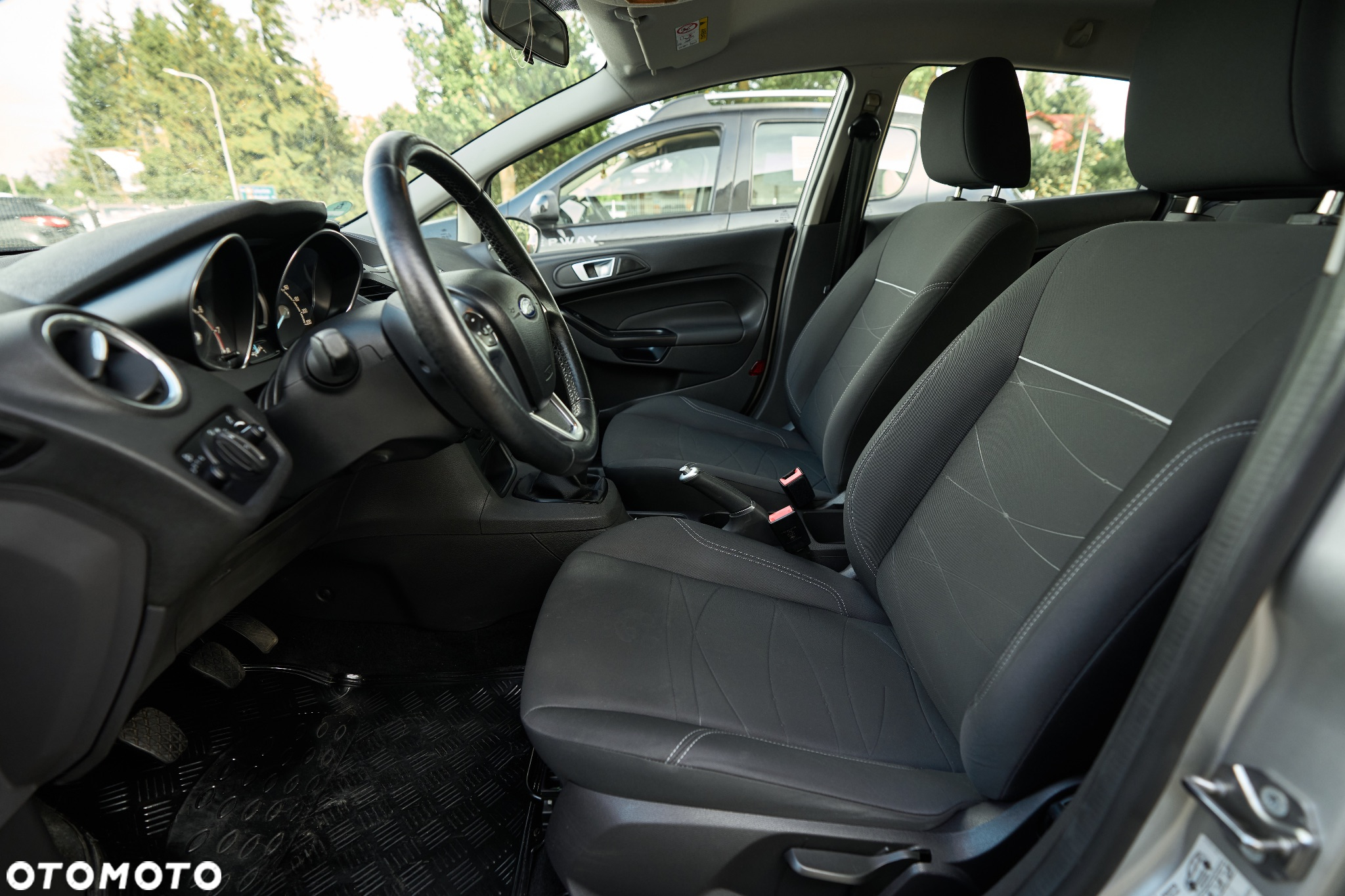 Ford Fiesta - 15