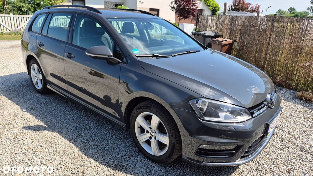 Volkswagen Golf - 5
