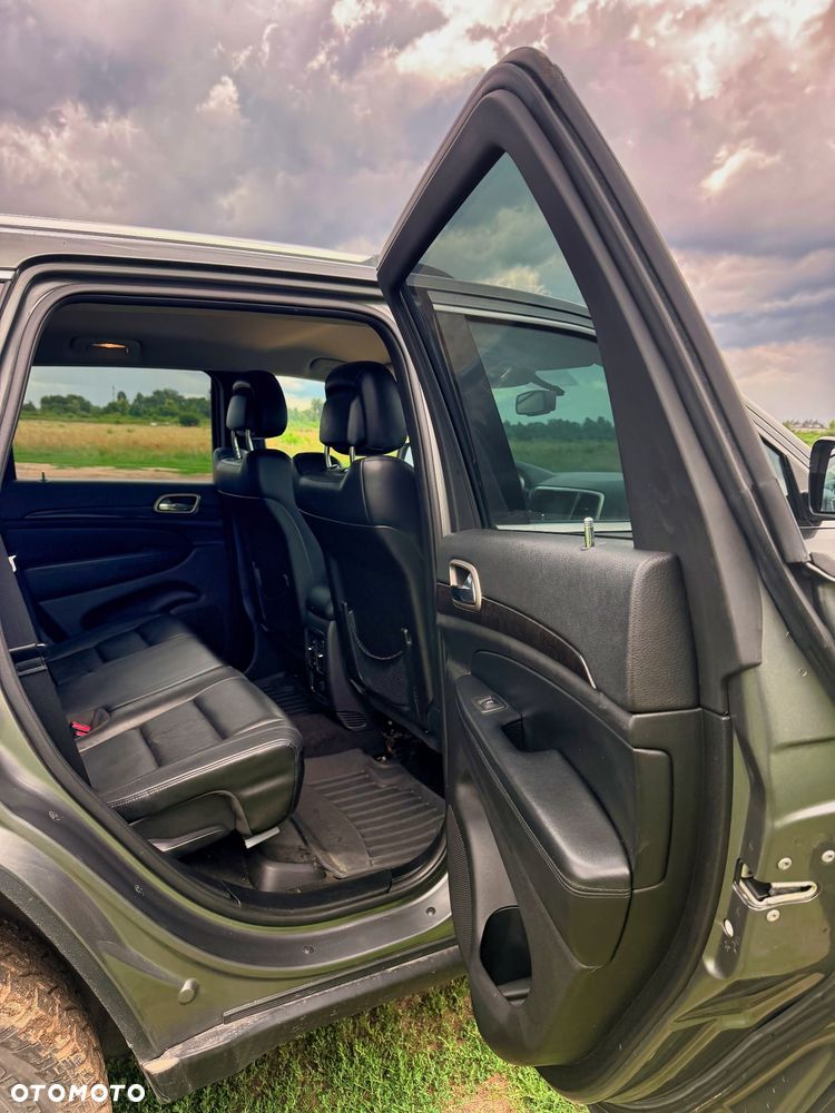 Jeep Grand Cherokee - 20