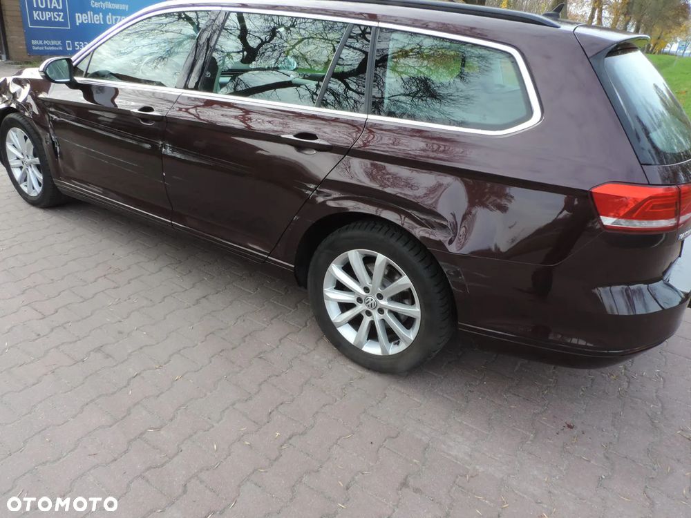 Volkswagen Passat 2.0 TDI SCR (BlueMotion Technology) Comfortline - 24