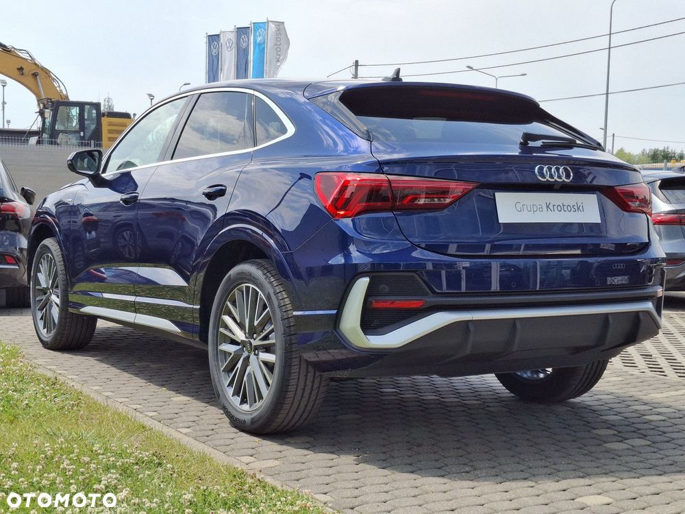 Audi Q3 Sportback - 4