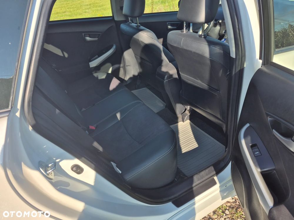 Toyota Prius 1.8 HSD Premium - 12