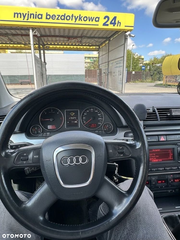 Audi A4 Avant - 11