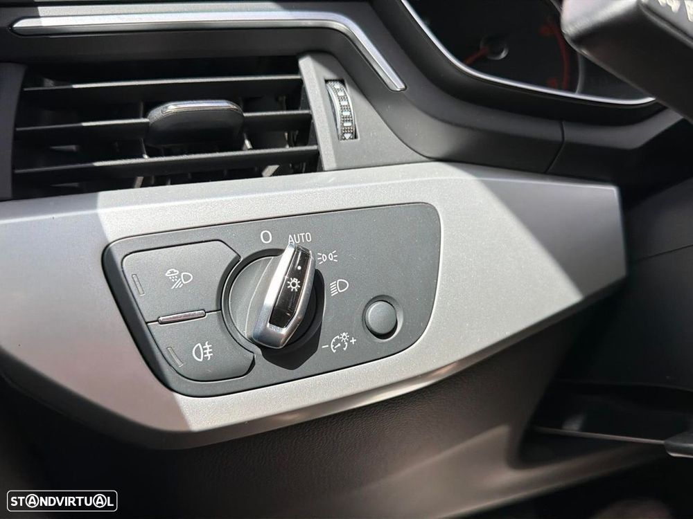 Audi A4 Avant 2.0 TDI S tronic - 16