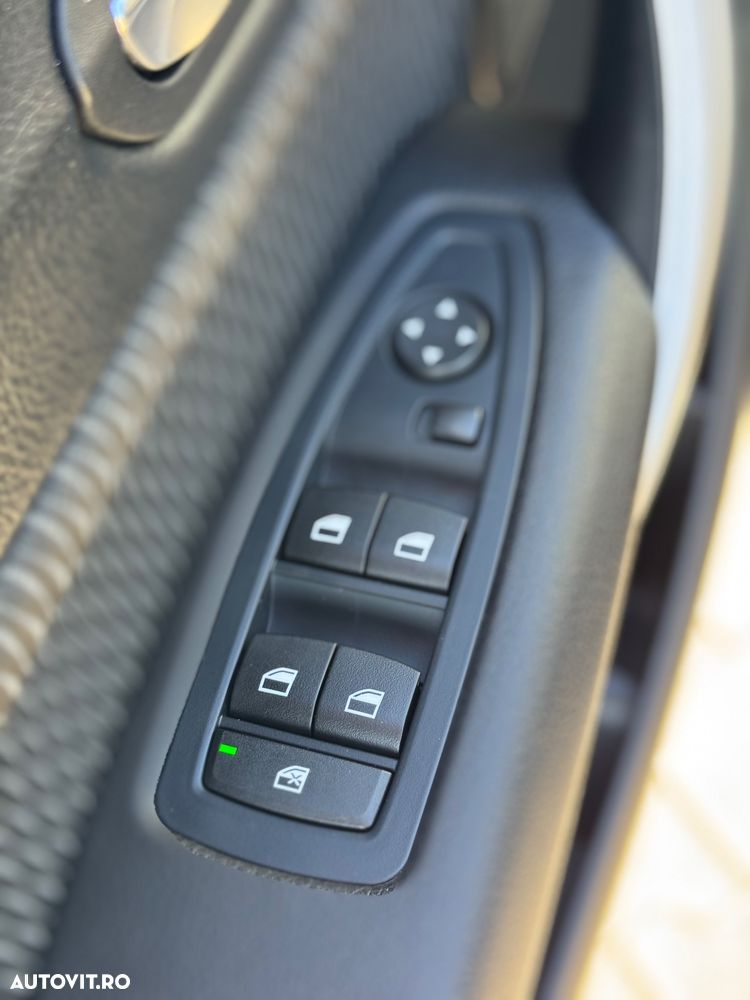 BMW Seria 1 116i - 10