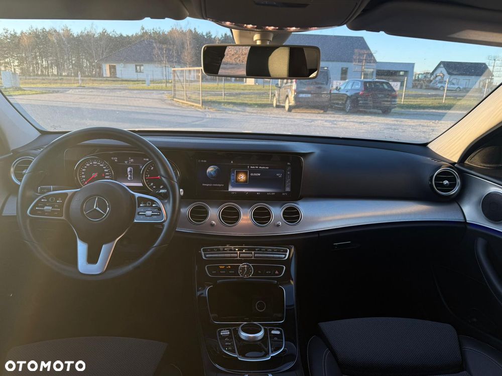 Mercedes-Benz Klasa E - 15