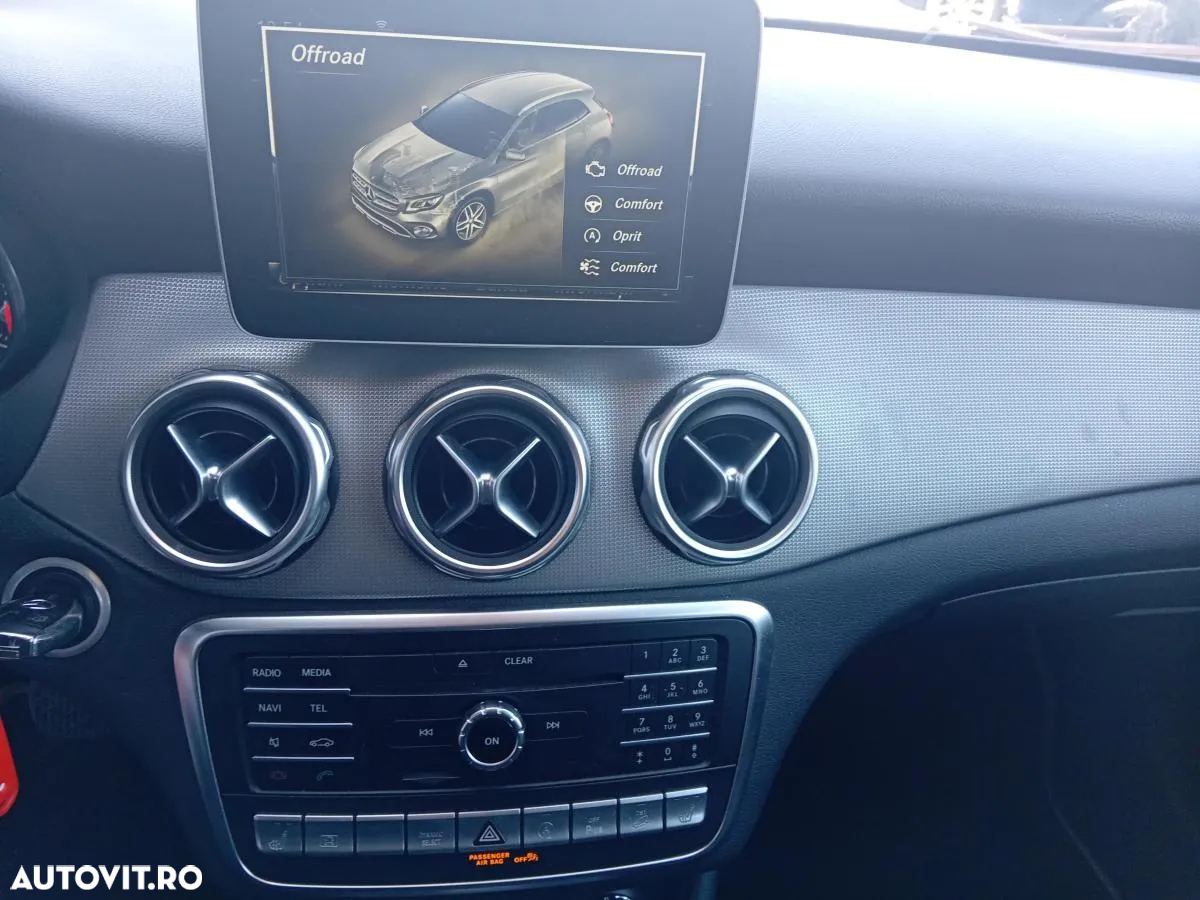 Mercedes-Benz GLA 200 d 4MATIC Aut. - 13