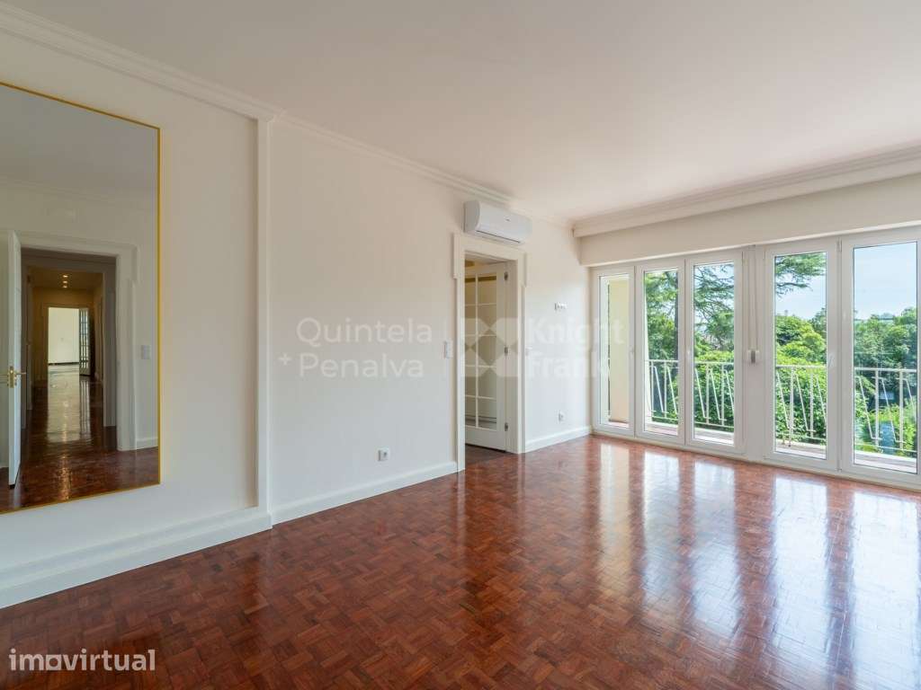 Apartamento T4 em moradia de luxo para arrendar em Lisboa - Grande imagem: 5/28