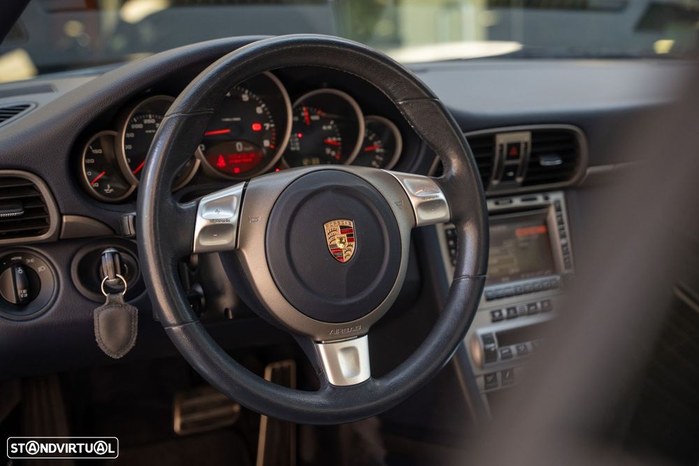 Porsche 911 (997) Carrera 4 Tiptronic - 16