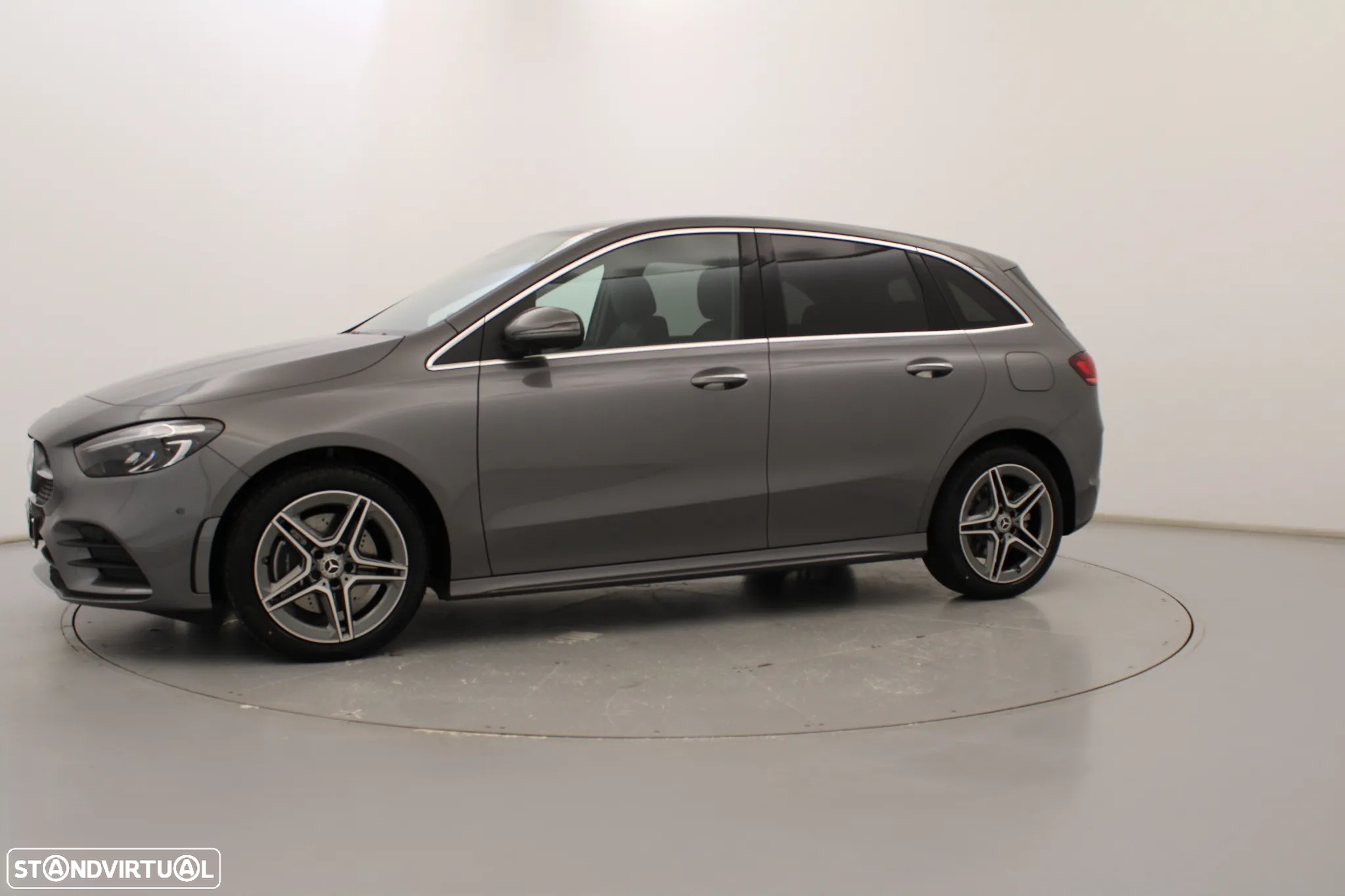 Mercedes-Benz B 250 e - 13