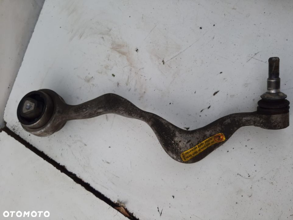 WAHACZ PRZÓD BMW E87 E81