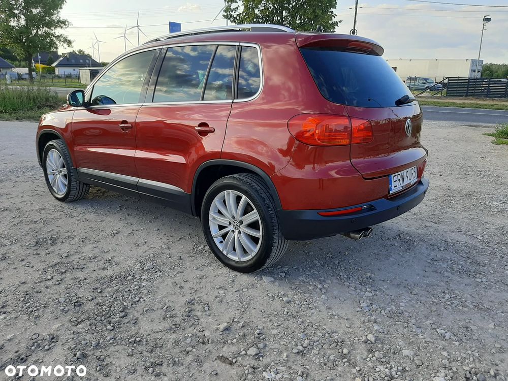 Volkswagen Tiguan 2.0 TDI DPF 4Motion BlueMotion Technology DSG Exclusive - 4