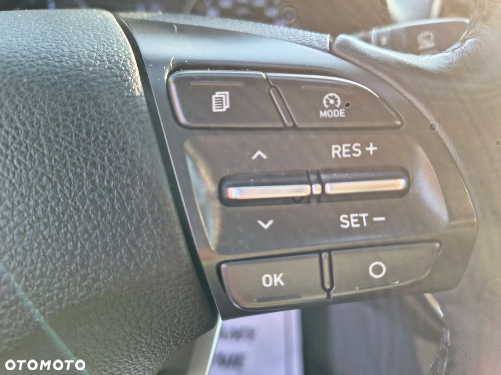 Hyundai i30 blue Kombi 1.6 CRDi Premium - 10
