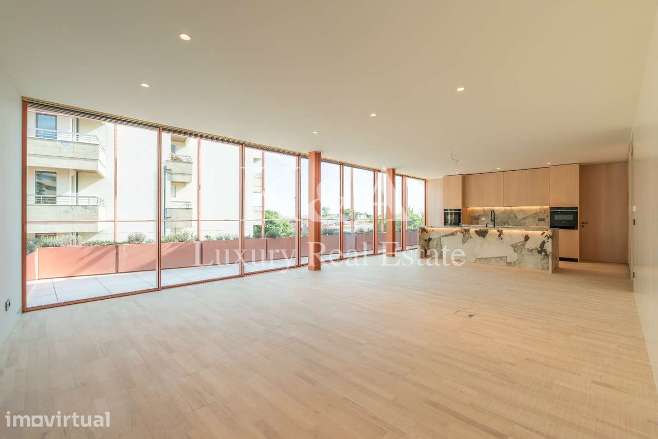Apartamento T4+1 com terraço na Foz - Grande imagem: 3/19