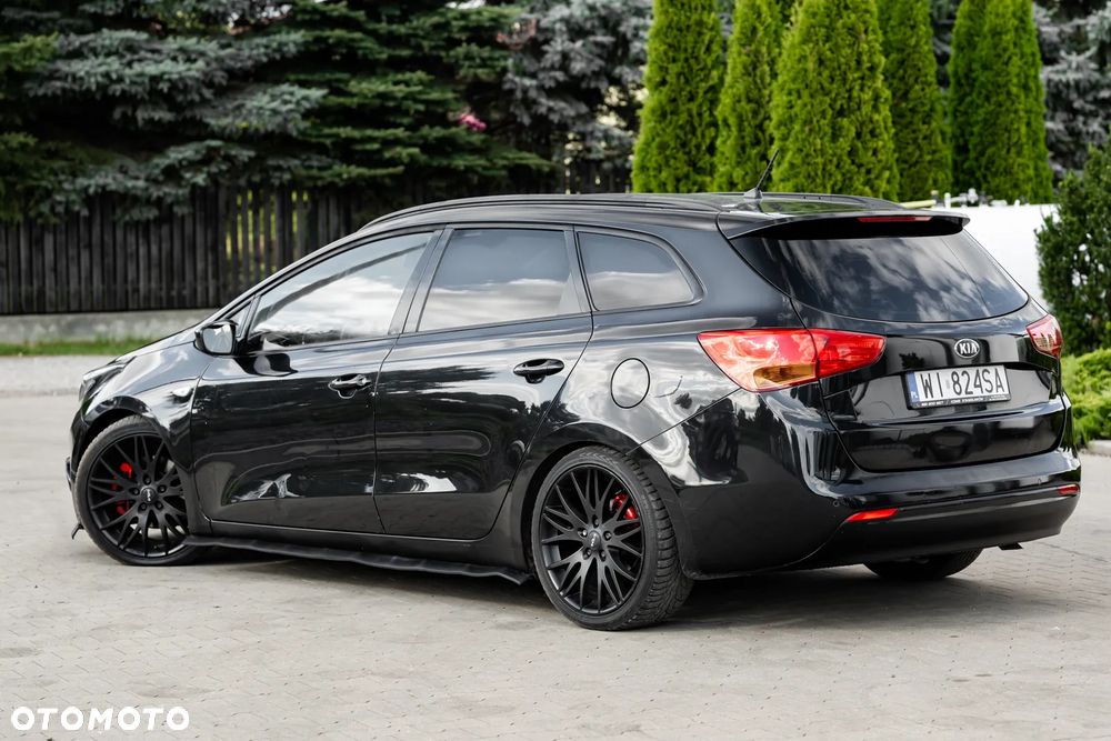 Kia Ceed 1.6 CRDi 128 Platinum Edition - 11