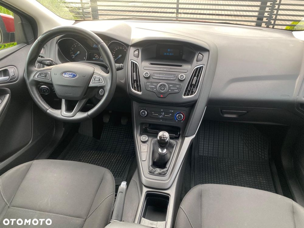 Ford Focus 1.0 EcoBoost Trend - 10