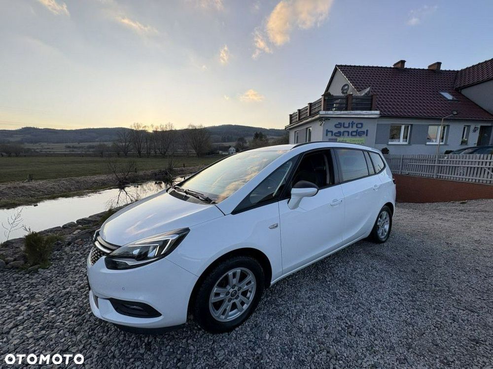 Opel Zafira - 1