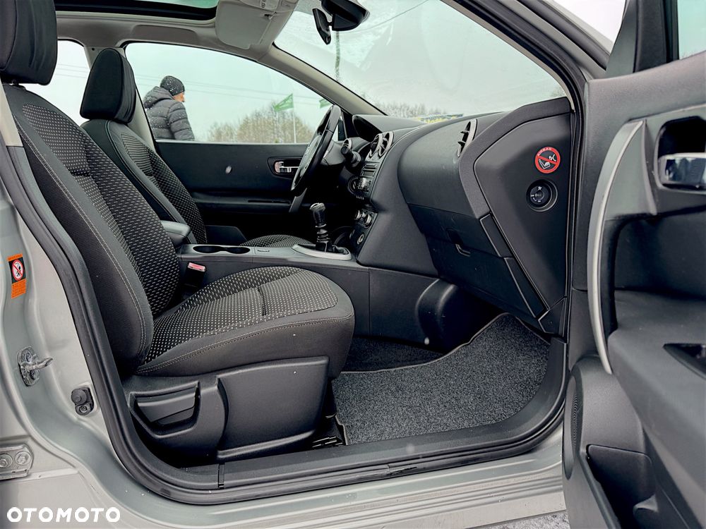 Nissan Qashqai 2.0 dCi DPF acenta - 4