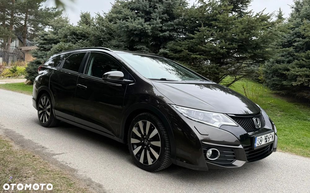 Honda Civic 1.6 i-DTEC Executive Black Edition - 5