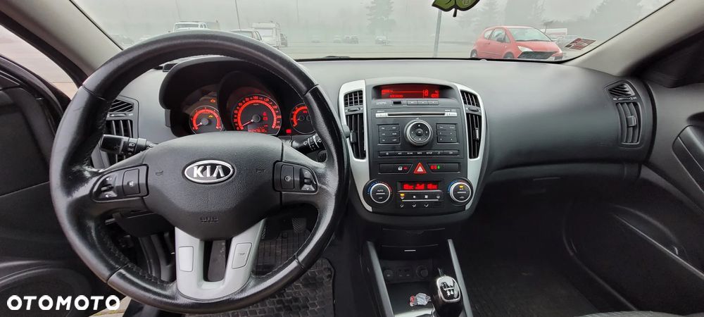 Kia Ceed 1.6 Crdi Comfort - 4