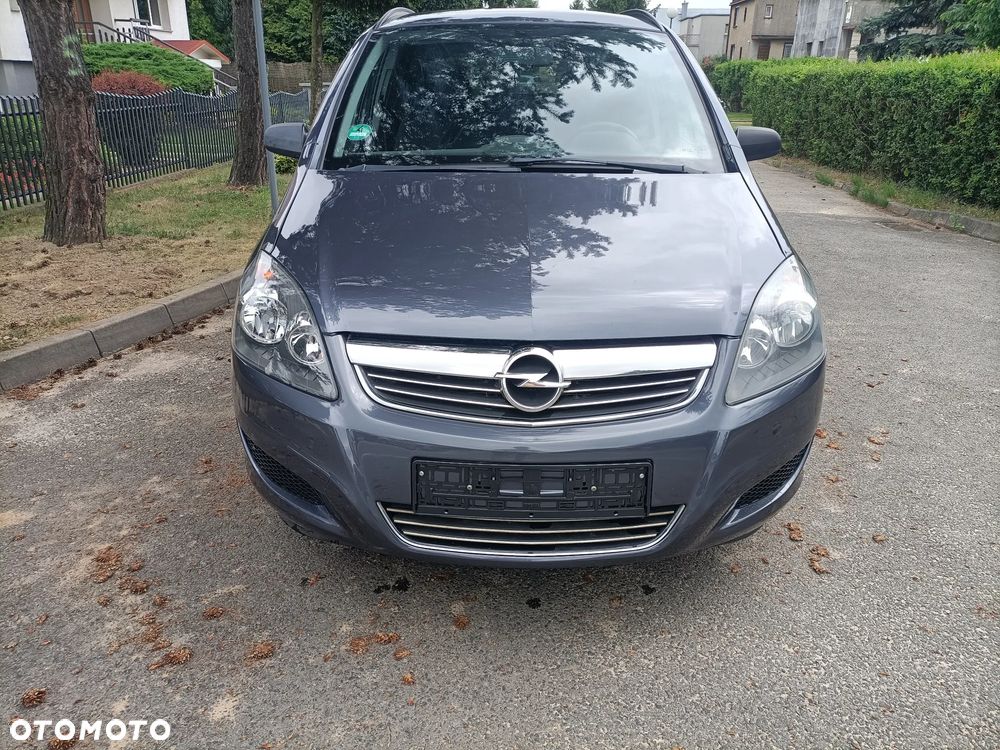 Opel Zafira - 18