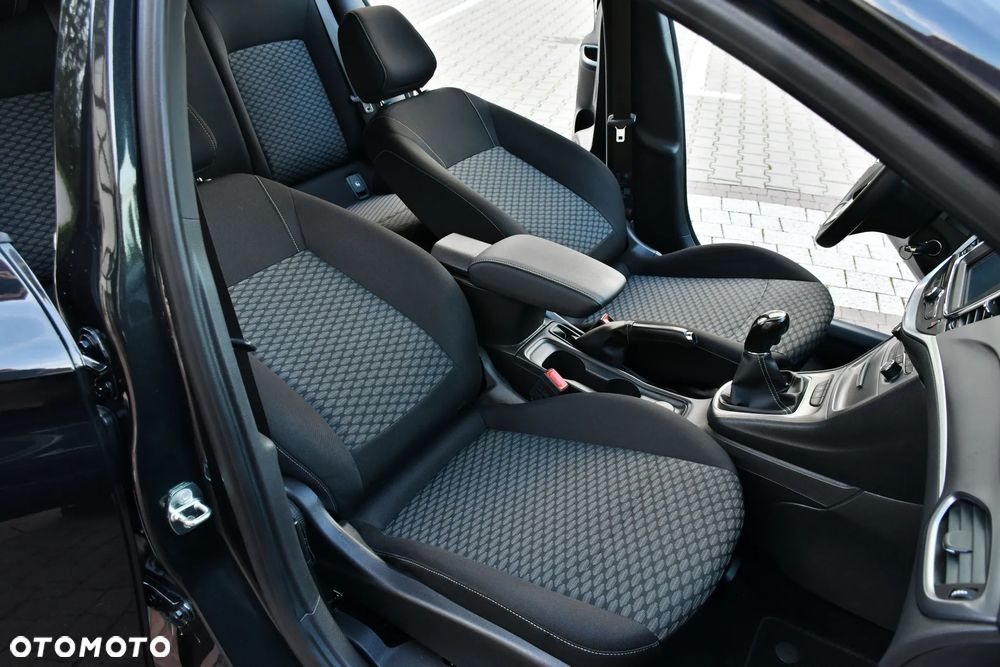 Opel Astra V 1.4 T Enjoy - 28