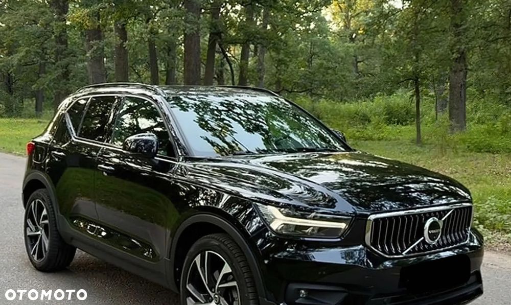 Volvo XC 40 T5 AWD R-Design - 3