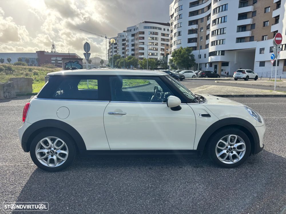 MINI 3 Portas Cooper D - 16