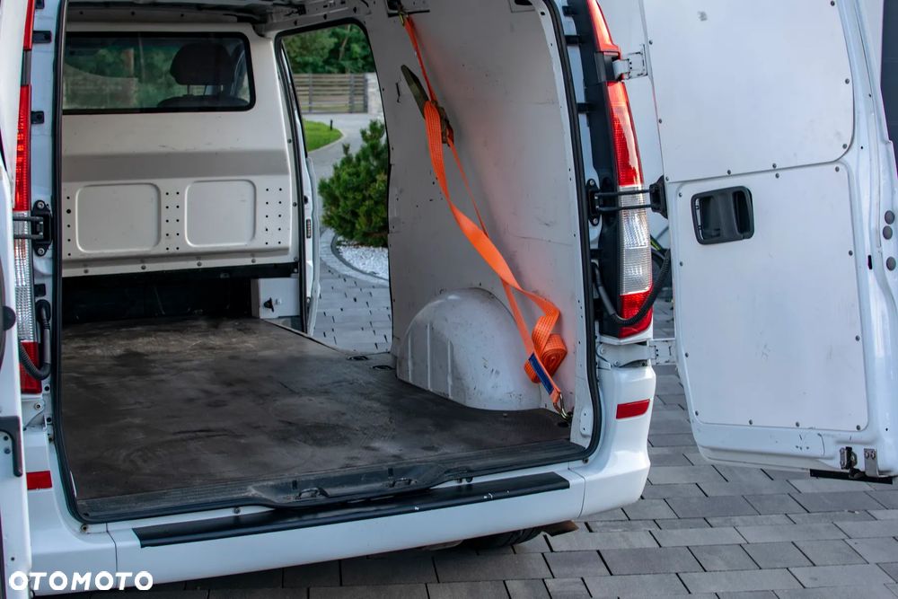 Mercedes-Benz VITO 122 - 29