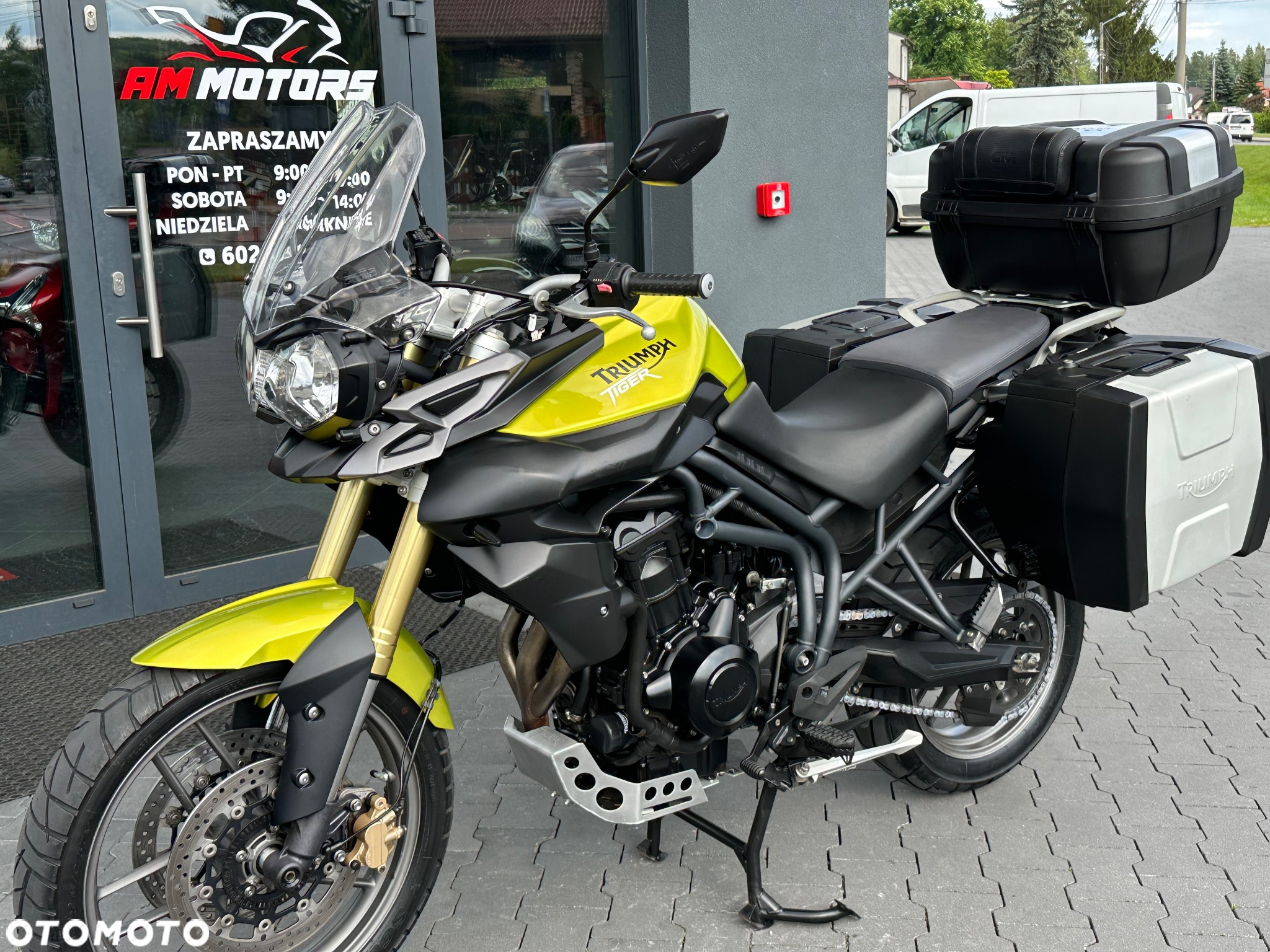 Triumph Tiger - 40
