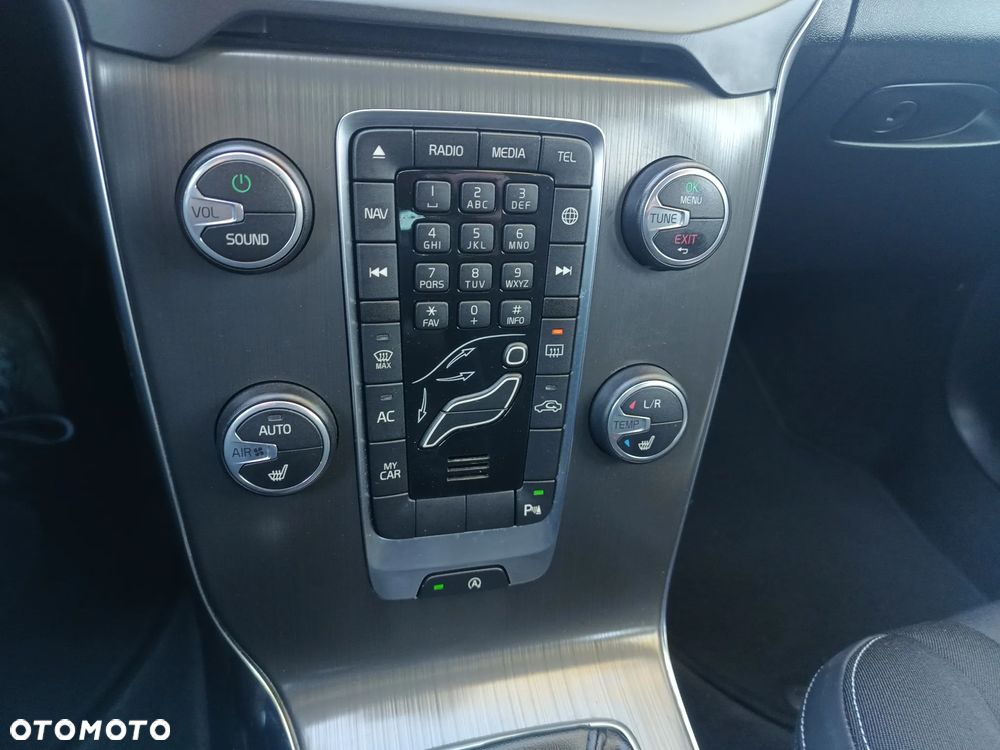 Volvo V40 D3 - 15