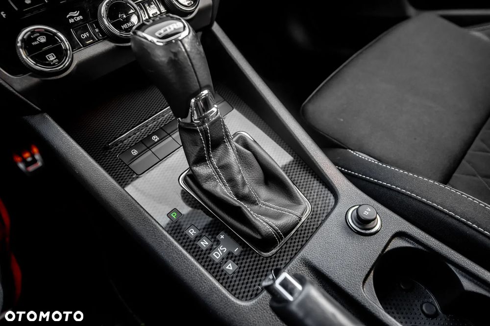 Skoda Octavia 2.0 TSI RS 230 DSG - 36