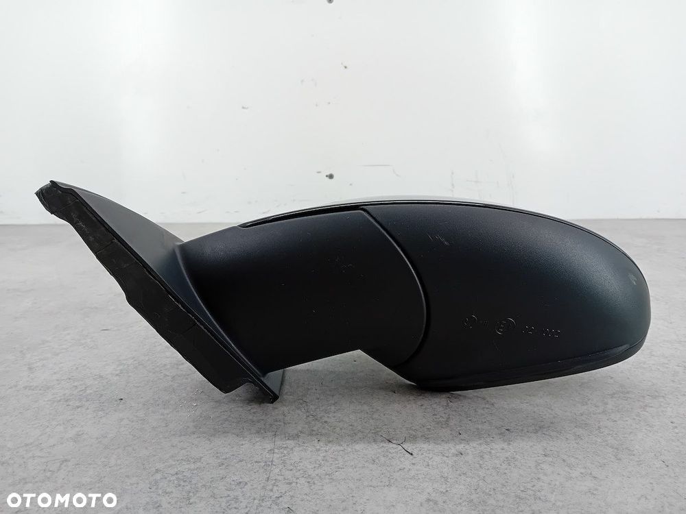 LUSTERKO LEWE OPEL INSIGNIA A 13320192  13329082 547505 - 2