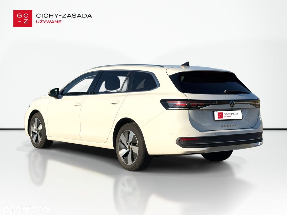 Volkswagen Passat Variant 2.0 TDI SCR Business Plus DSG - 3